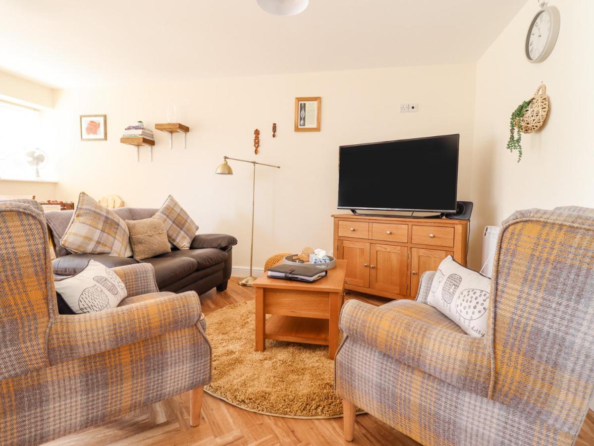 Varley Villa Нютаун Екстериор снимка
